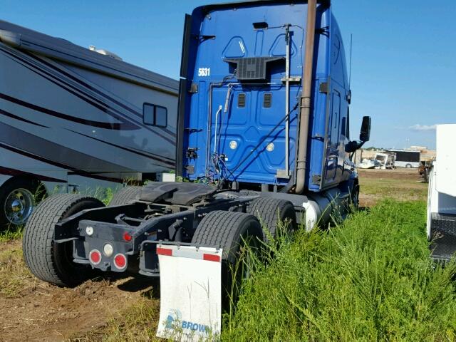 1FUJGLDR2DSBV2541 - 2013 FREIGHTLINER CASCADIA 1 BLUE photo 4