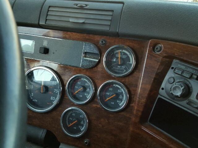 1FUJGLDR2DSBV2541 - 2013 FREIGHTLINER CASCADIA 1 BLUE photo 8