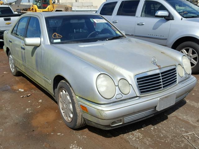 WDBJF82F4WX002299 - 1998 MERCEDES-BENZ E 320 4MAT SILVER photo 1