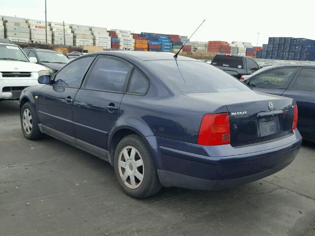 WVWPD63B6XE452034 - 1999 VOLKSWAGEN PASSAT GLX 蓝色 照片 3