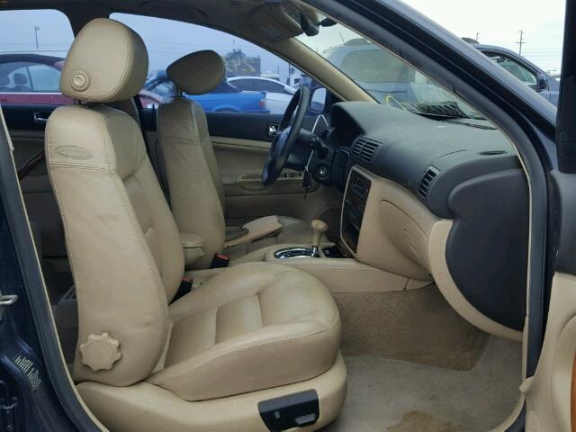 WVWPD63B6XE452034 - 1999 VOLKSWAGEN PASSAT GLX 蓝色 照片 5