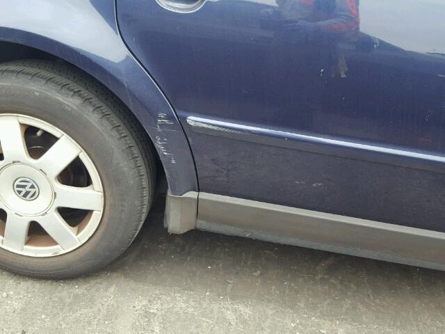 WVWPD63B6XE452034 - 1999 VOLKSWAGEN PASSAT GLX 蓝色 照片 9