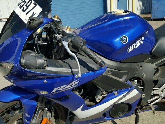 JYARJ06E65A029149 - 2005 YAMAHA YZFR6 BLUE photo 9