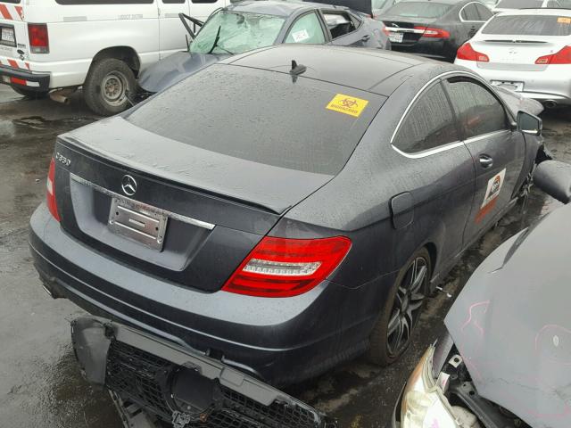 WDDGJ5HB0DF954478 - 2013 MERCEDES-BENZ C350 BLUE photo 4