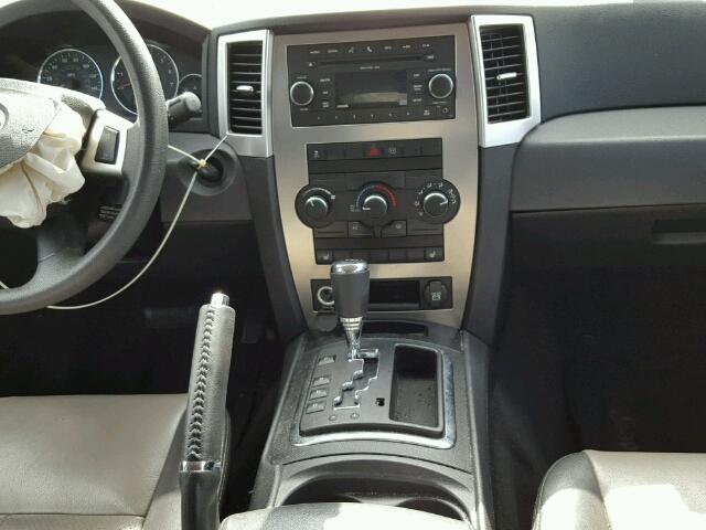 1J4PR4GKXAC129473 - 2010 JEEP GRAND CHER WHITE photo 9