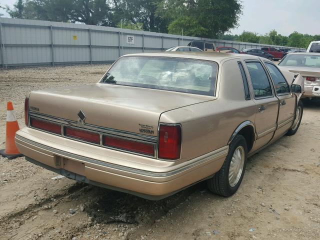 1LNLM82W7TY654464 - 1996 LINCOLN TOWN CAR S GOLD photo 4