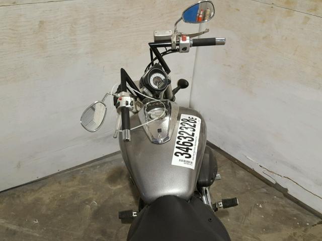 JS1VS56AX72104436 - 2007 SUZUKI VZ800 GRAY photo 5