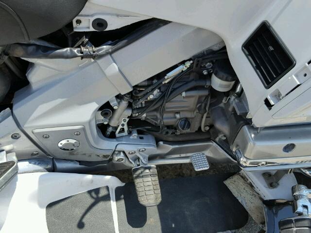 1HFSC47F68A712011 - 2008 HONDA GL1800 TWO TONE photo 7