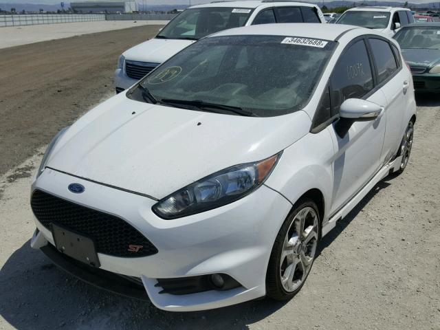 3FADP4GX2FM133510 - 2015 FORD FIESTA ST WHITE photo 2