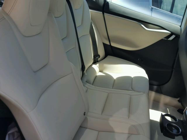5YJSA1E22JF248033 - 2018 TESLA MODEL S Սպիտակ լուսանկար 6