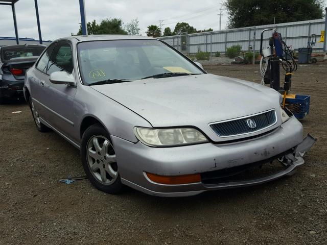 19UYA2252WL000899 - 1998 ACURA 3.0CL Күміс фото 1
