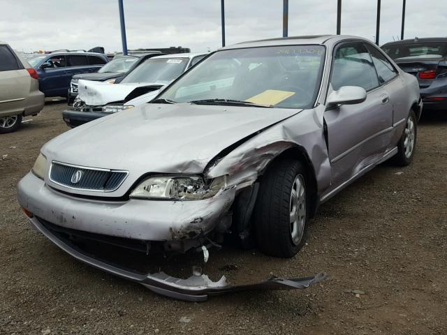 19UYA2252WL000899 - 1998 ACURA 3.0CL SILVER photo 2