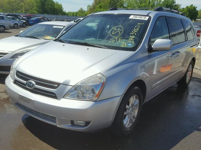 KNDMB233066025368 - 2006 KIA SEDONA EX SILVER photo 2