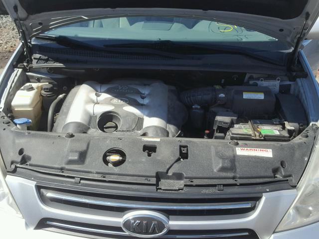 KNDMB233066025368 - 2006 KIA SEDONA EX SILVER photo 7