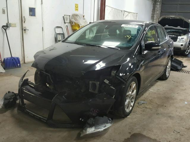 1FAHP3H2XCL129975 - 2012 FORD FOCUS SEL BLACK photo 2