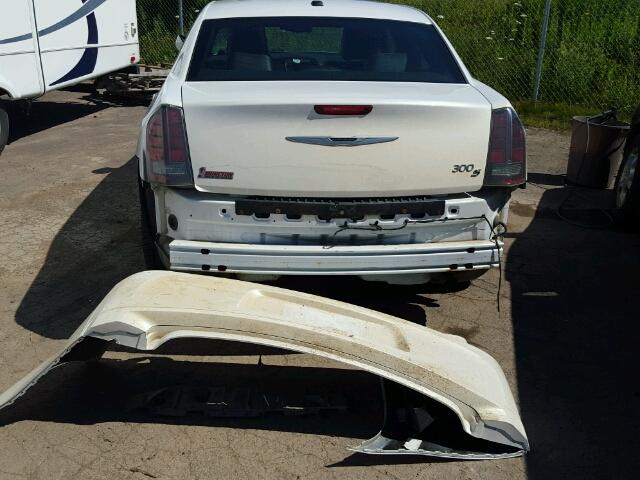 2C3CCABG1EH259902 - 2014 CHRYSLER 300 S WHITE photo 9