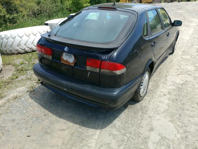 YS3DF55K622012743 - 2002 SAAB 9-3 SE BLACK photo 4