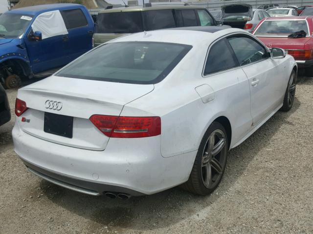 WAUVVAFR6CA016833 - 2012 AUDI S5 PRESTIG WHITE photo 4