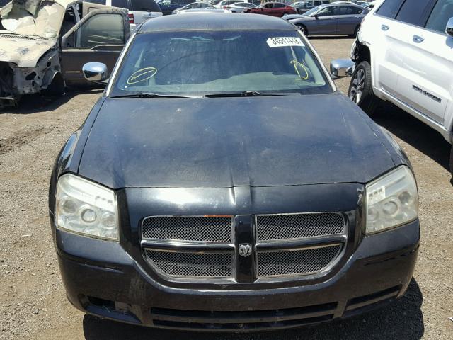 2D4FV48T45H139815 - 2005 DODGE MAGNUM SE BLACK photo 9