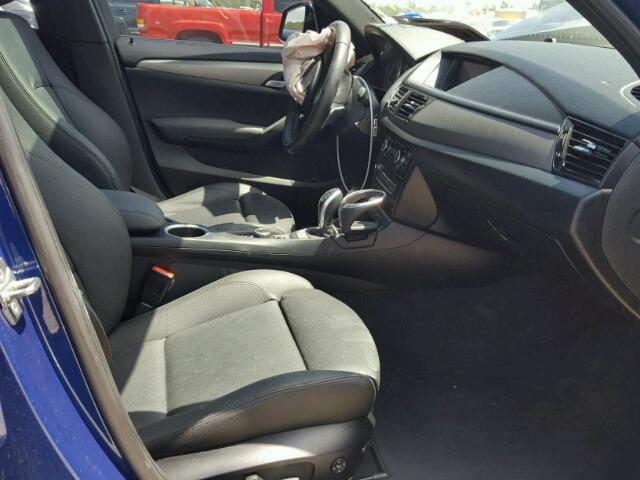 WBAVM1C58FV318383 - 2015 BMW X1 SDRIVE2 BLUE photo 5