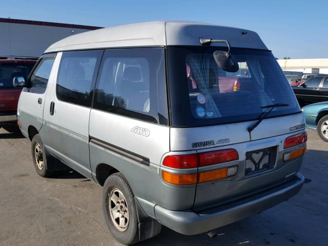 CR305125701 - 1993 TOYOTA VAN TWO TONE photo 3