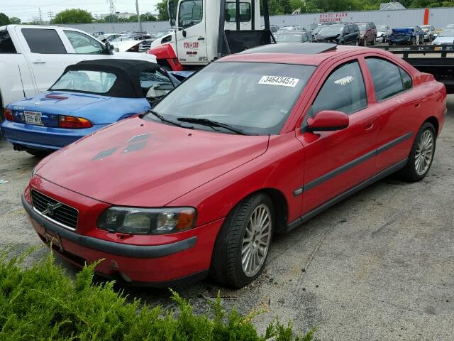 YV1RS53D922168766 - 2002 VOLVO S60 T5 RED photo 2