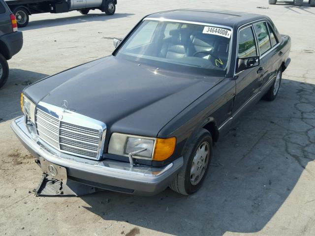 WDBCA35E6KA463966 - 1989 MERCEDES-BENZ 420 SEL CHARCOAL photo 2