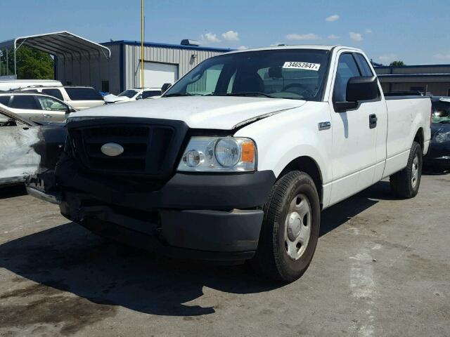 1FTRF12237NA84273 - 2007 FORD F150 Weiß Foto 2