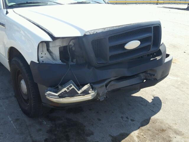 1FTRF12237NA84273 - 2007 FORD F150 WHITE photo 9