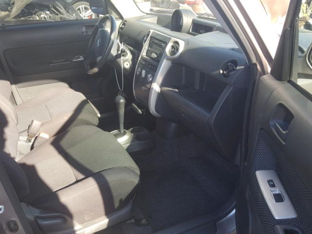JTLKT324550212258 - 2005 TOYOTA SCION XB ვერცხლისფერი ფოტო 5