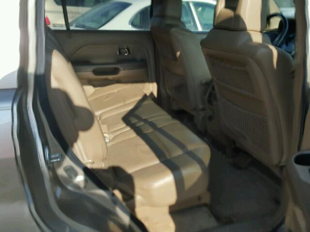 5FNYF18675B052816 - 2005 HONDA PILOT EXL GOLD photo 6