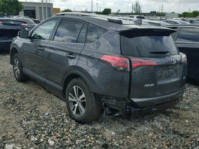 2T3WFREV1GW239161 - 2016 TOYOTA RAV4 XLE GRAY photo 3