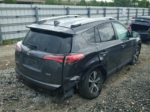 2T3WFREV1GW239161 - 2016 TOYOTA RAV4 XLE GRAY photo 4