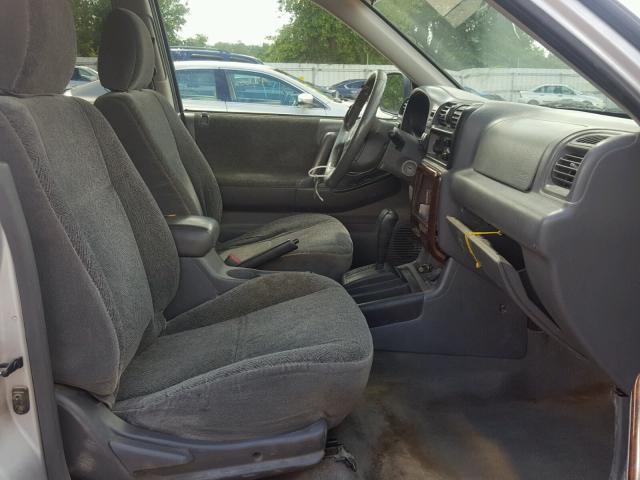 4S6CK58W324405443 - 2002 HONDA PASSPORT E SILVER photo 5