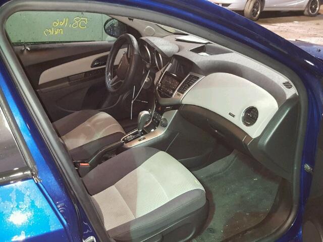 1G1PA5SH3D7258739 - 2013 CHEVROLET CRUZE BLUE photo 5