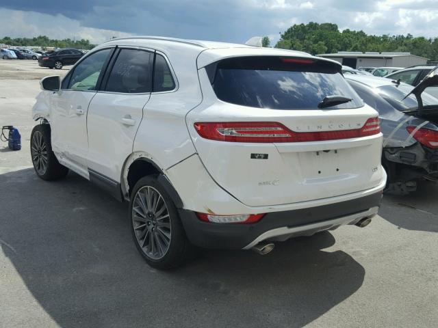 5LMCJ2C95HUL31038 - 2017 LINCOLN MKC SELECT WHITE photo 3