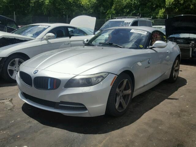 WBALM53599E376876 - 2009 BMW Z4 SDRIVE3 SILVER photo 2