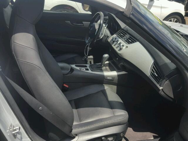 WBALM53599E376876 - 2009 BMW Z4 SDRIVE3 SILVER photo 5