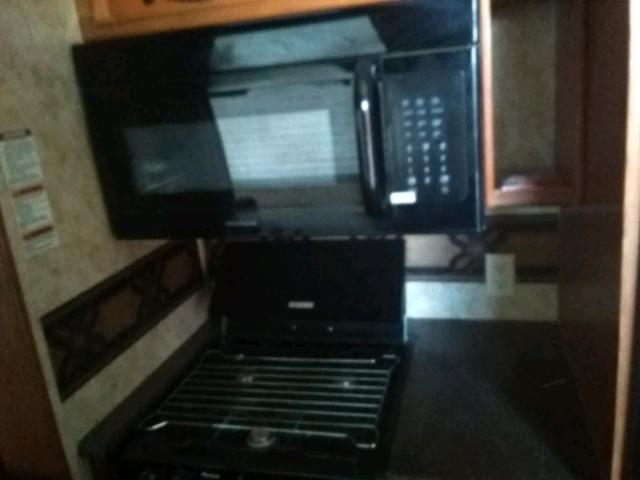 4YDF34022C4700848 - 2012 KEYSTONE MONTANA WHITE photo 8