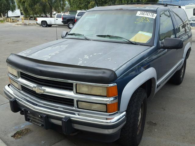 1GNEK18K4RJ317712 - 1994 CHEVROLET BLAZER K15 BLUE photo 2