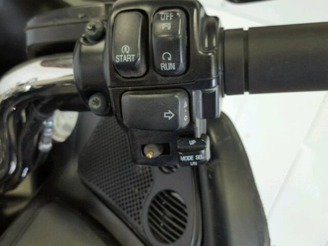 1HD1KHM1XBB665171 - 2011 HARLEY-DAVIDSON FLTRX 黑色 照片 16