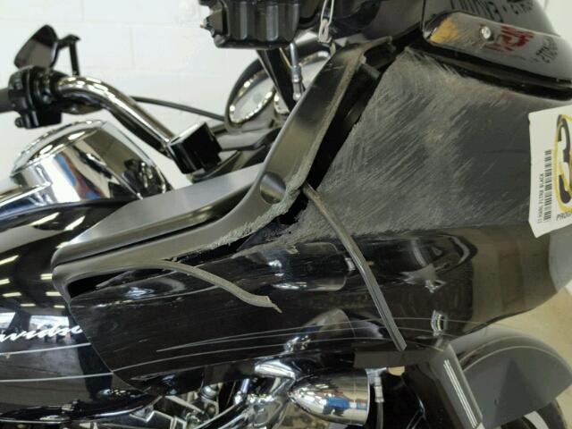 1HD1KHM1XBB665171 - 2011 HARLEY-DAVIDSON FLTRX 黑色 照片 18