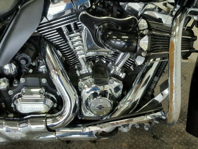 1HD1KHM1XBB665171 - 2011 HARLEY-DAVIDSON FLTRX 黑色 照片 5