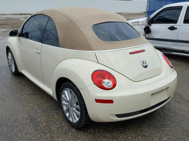 3VWRF31YX8M401749 - 2008 VOLKSWAGEN NEW BEETLE 奶油色 照片 3