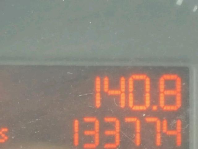 3VWRF31YX8M401749 - 2008 VOLKSWAGEN NEW BEETLE 奶油色 照片 8