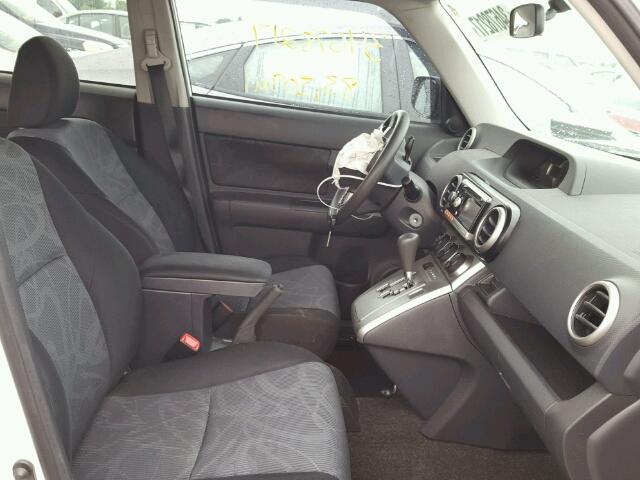 JTLZE4FE5B1130540 - 2011 TOYOTA SCION XB Blanco foto 5