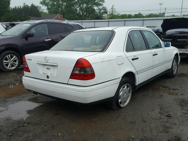 WDBHA22E0SF286189 - 1995 MERCEDES-BENZ C 220 WHITE photo 4