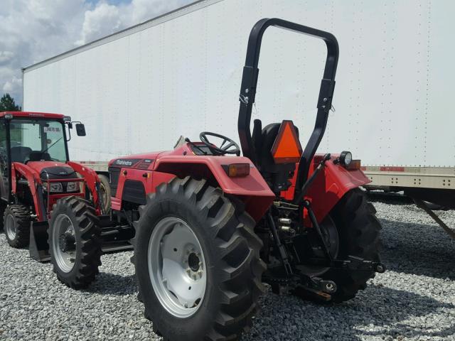 S30TY1628 - 2016 MAHINDRA AND MAHINDRA TRACTOR RED photo 3