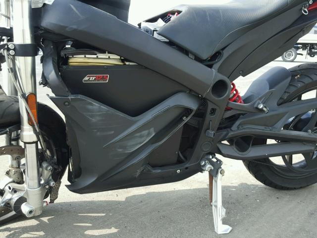 538SM7Z36FCG04818 - 2015 ZERO MOTORCYCLES INC SR 12.5/15 BLACK photo 7