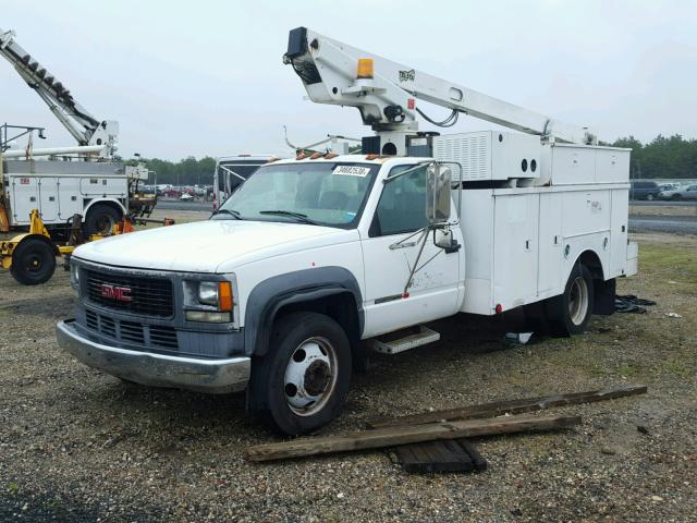 1GDKC34J3YF438357 - 2000 GMC SIERRA C35 WHITE photo 2